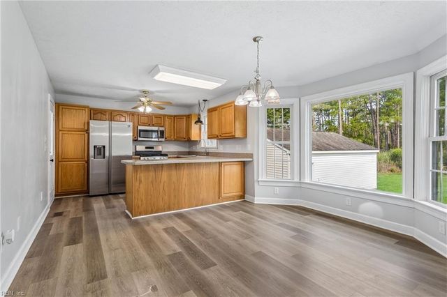 83 Ridge RD, Poquoson, VA 23662