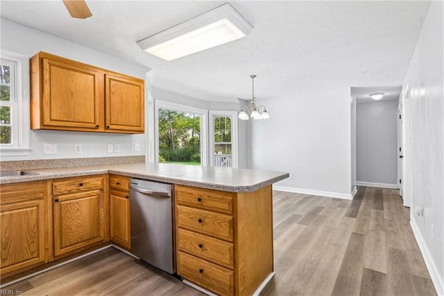 83 Ridge RD, Poquoson, VA 23662