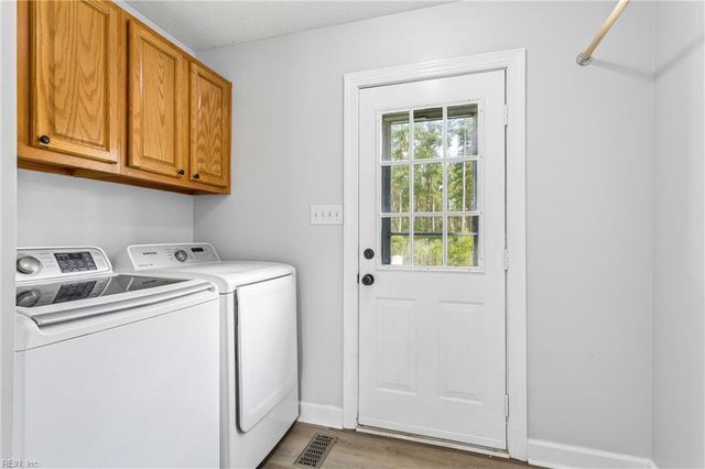 83 Ridge RD, Poquoson, VA 23662