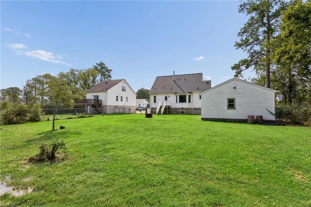 83 Ridge RD, Poquoson, VA 23662