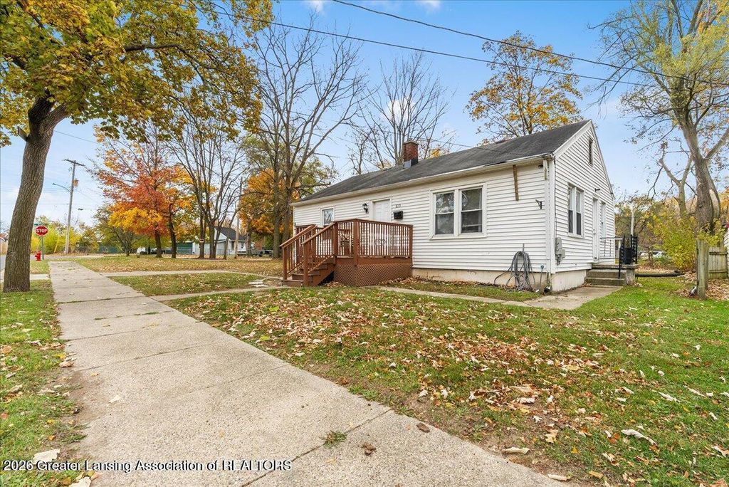 815 Woodbine Avenue, Lansing, MI 48910