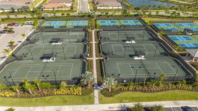 3007 TRAMONTO COURT, Bradenton, FL 34211