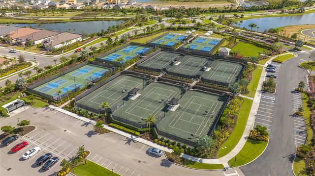 3007 TRAMONTO COURT, Bradenton, FL 34211