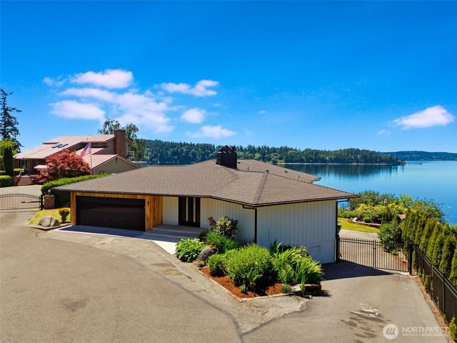 47 Wallace Street, Steilacoom, WA 98388