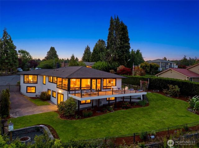 47 Wallace Street, Steilacoom, WA 98388