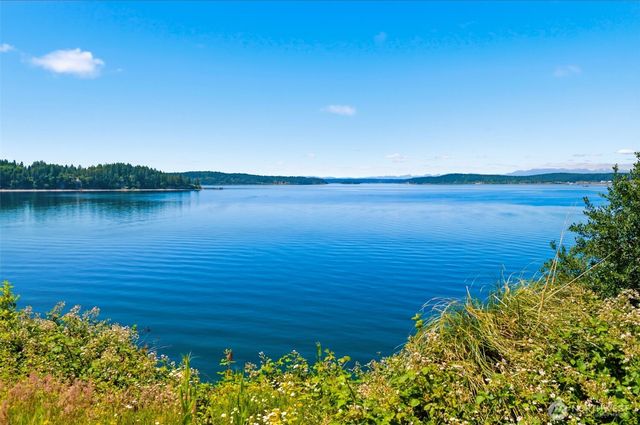 47 Wallace Street, Steilacoom, WA 98388