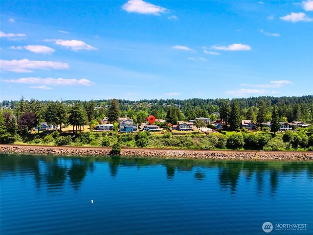 47 Wallace Street, Steilacoom, WA 98388