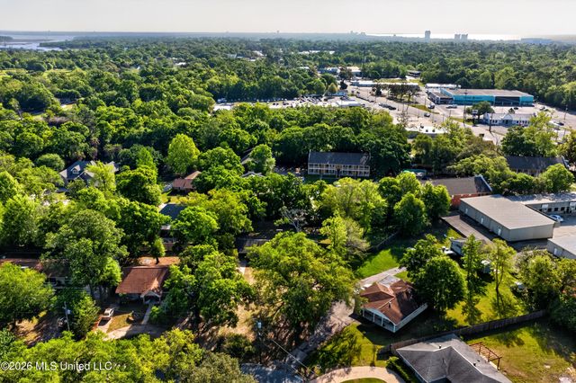 477 Glen Valley Way, Gulfport, MS 39507