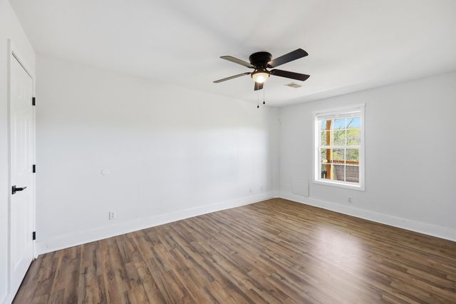 1531 Aaron Barnett Road, Lawrenceburg, KY 40342