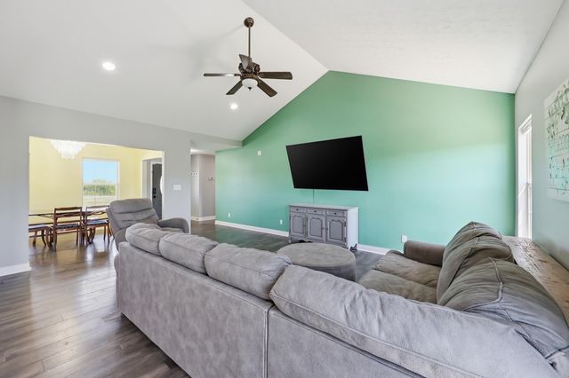 1531 Aaron Barnett Road, Lawrenceburg, KY 40342