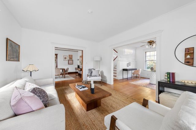 8 Centervale Park, Boston, MA 02124