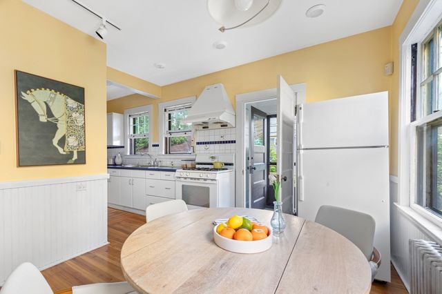 8 Centervale Park, Boston, MA 02124