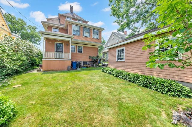 8 Centervale Park, Boston, MA 02124