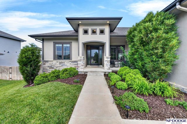 4002 N 190th Street, Omaha, NE 68022