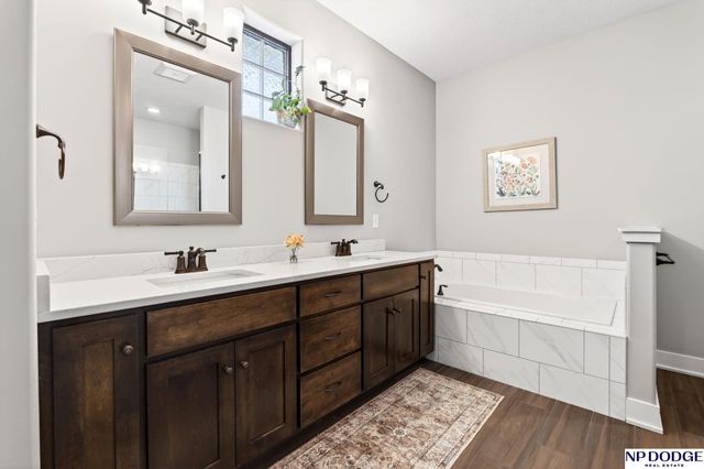 4002 N 190th Street, Omaha, NE 68022