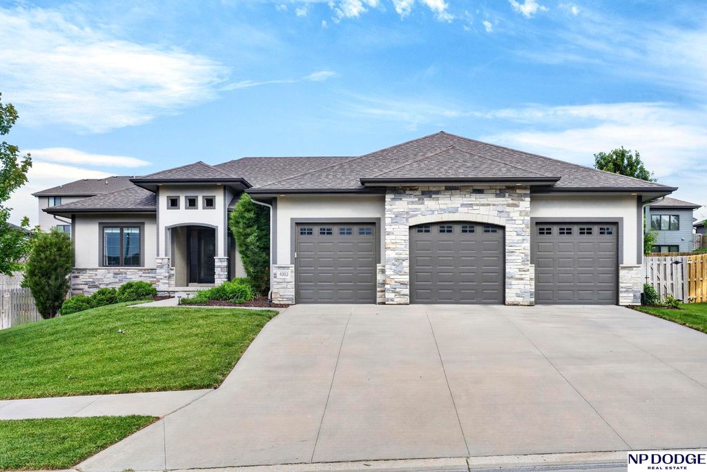 4002 N 190th Street, Omaha, NE 68022