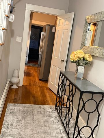 65 Milford St, Mendon, MA 01756