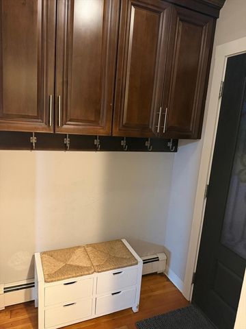 65 Milford St, Mendon, MA 01756