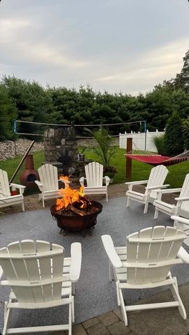 65 Milford St, Mendon, MA 01756