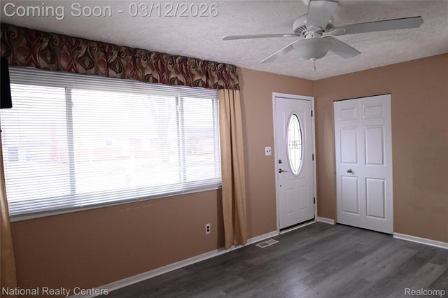 34160 Frances Street, Westland, MI 48185