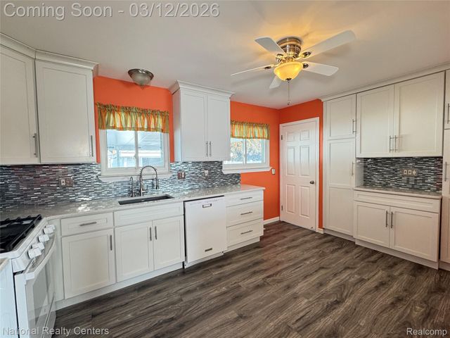 34160 Frances Street, Westland, MI 48185