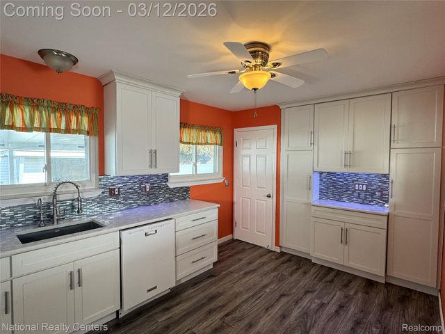 34160 Frances Street, Westland, MI 48185