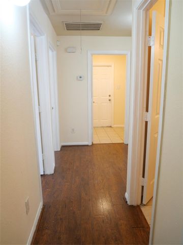 12825 Arp Street B, Houston, TX 77085