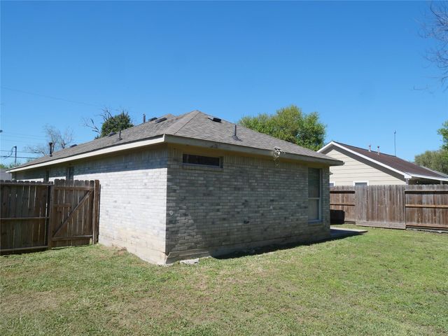 12825 Arp Street B, Houston, TX 77085