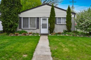 27463 Delton Street, Madison Heights, MI 48071