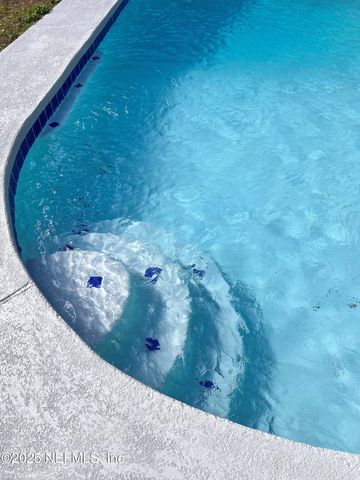 6203 VALENS Drive N, Jacksonville, FL 32216