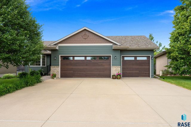 7508 W Grinnell Cir Circle, Sioux Falls, SD 57106