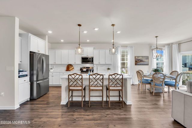99 Bennet Lane, Manahawkin, NJ 08050