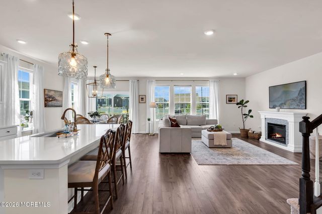99 Bennet Lane, Manahawkin, NJ 08050