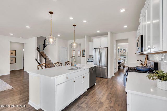 99 Bennet Lane, Manahawkin, NJ 08050