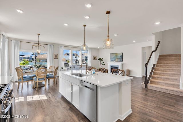 99 Bennet Lane, Manahawkin, NJ 08050