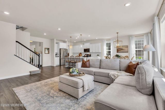 99 Bennet Lane, Manahawkin, NJ 08050