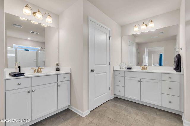 99 Bennet Lane, Manahawkin, NJ 08050