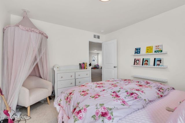 99 Bennet Lane, Manahawkin, NJ 08050