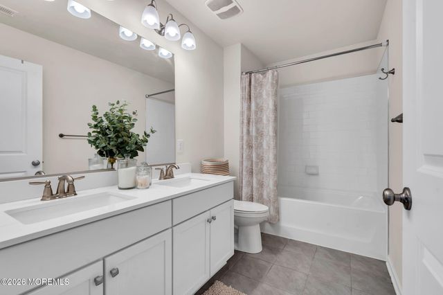 99 Bennet Lane, Manahawkin, NJ 08050
