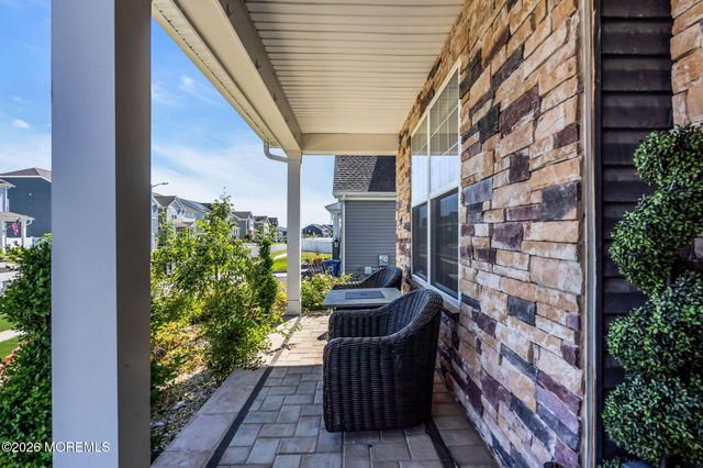 99 Bennet Lane, Manahawkin, NJ 08050