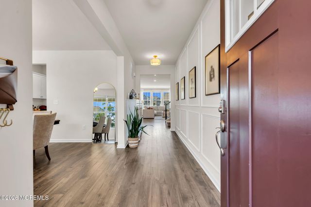 99 Bennet Lane, Manahawkin, NJ 08050