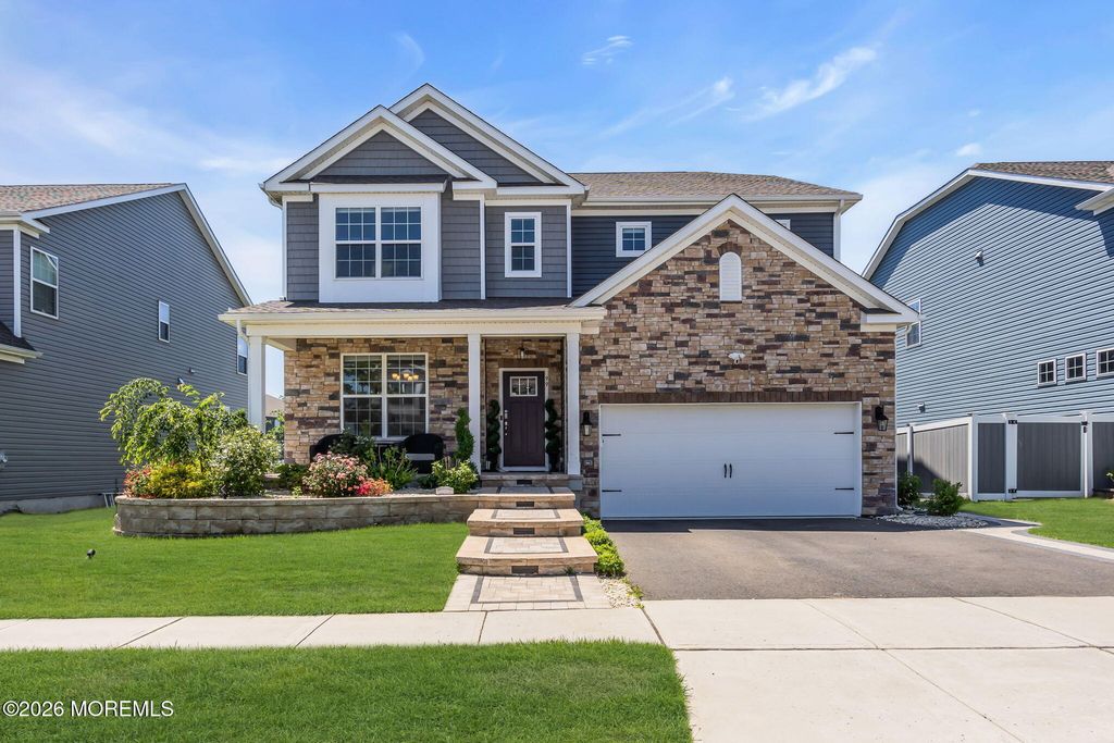 99 Bennet Lane, Manahawkin, NJ 08050