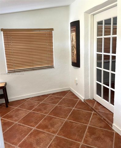 635 SW 64th Ct, Miami, FL 33144