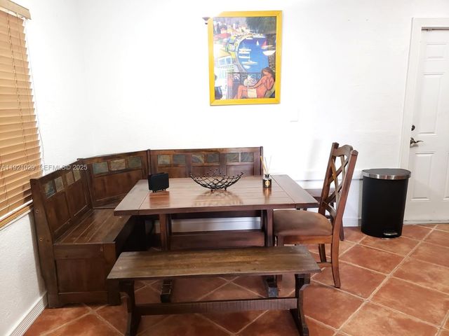 635 SW 64th Ct, Miami, FL 33144