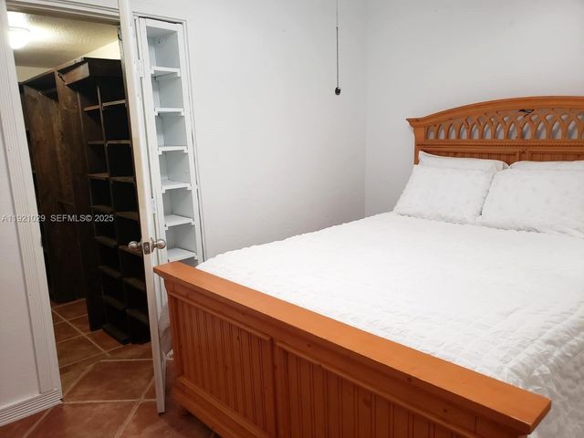 635 SW 64th Ct, Miami, FL 33144