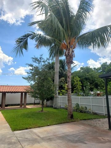 635 SW 64th Ct, Miami, FL 33144