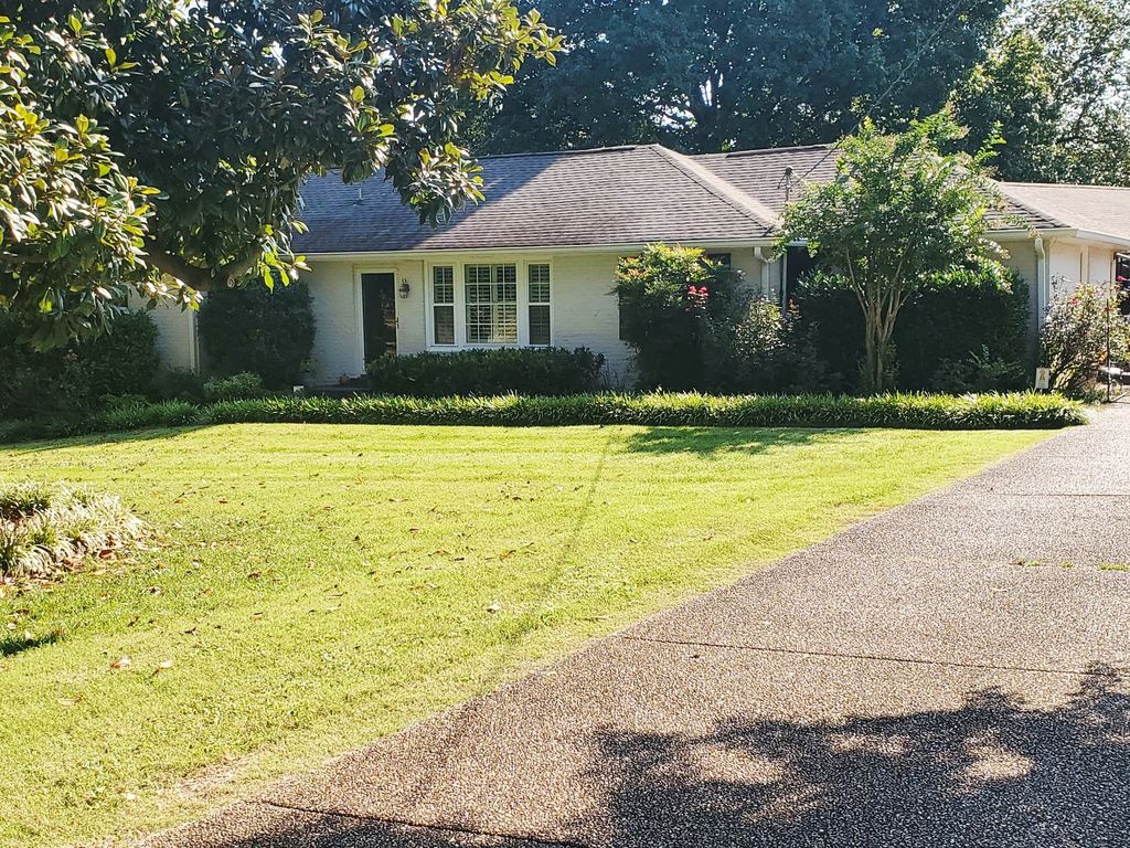 5221 Stallworth Dr, Nashville, TN 37220