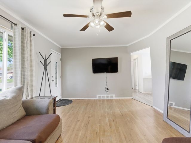 25542 Virginia Drive, Warren, MI 48091
