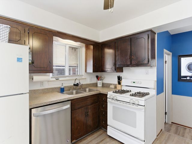 25542 Virginia Drive, Warren, MI 48091