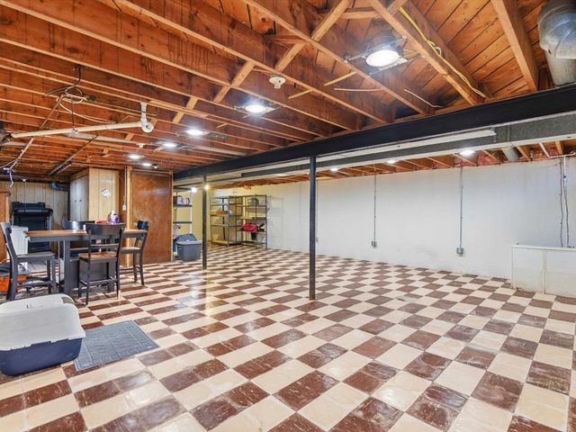 25542 Virginia Drive, Warren, MI 48091